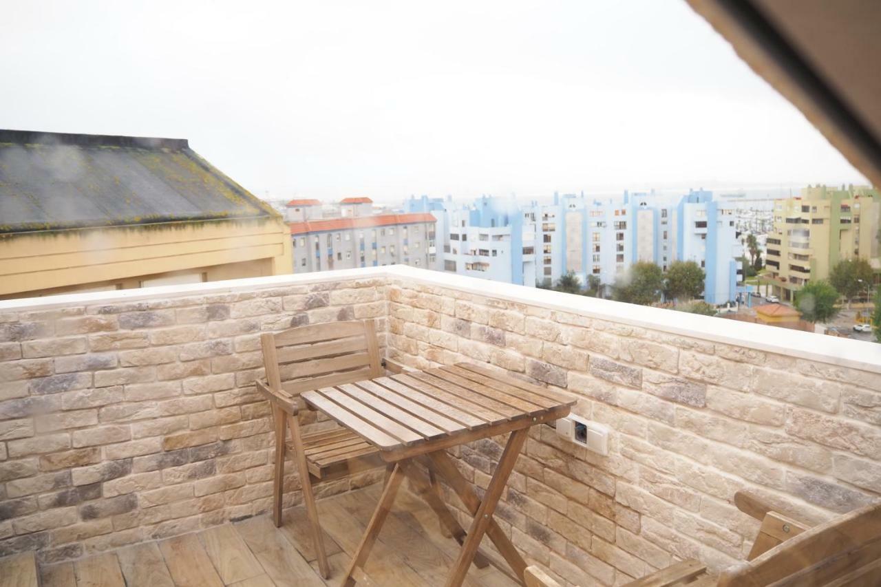 Tiny Apartment On The Roof Touching Gibraltar La Línea de la Concepción Exterior foto